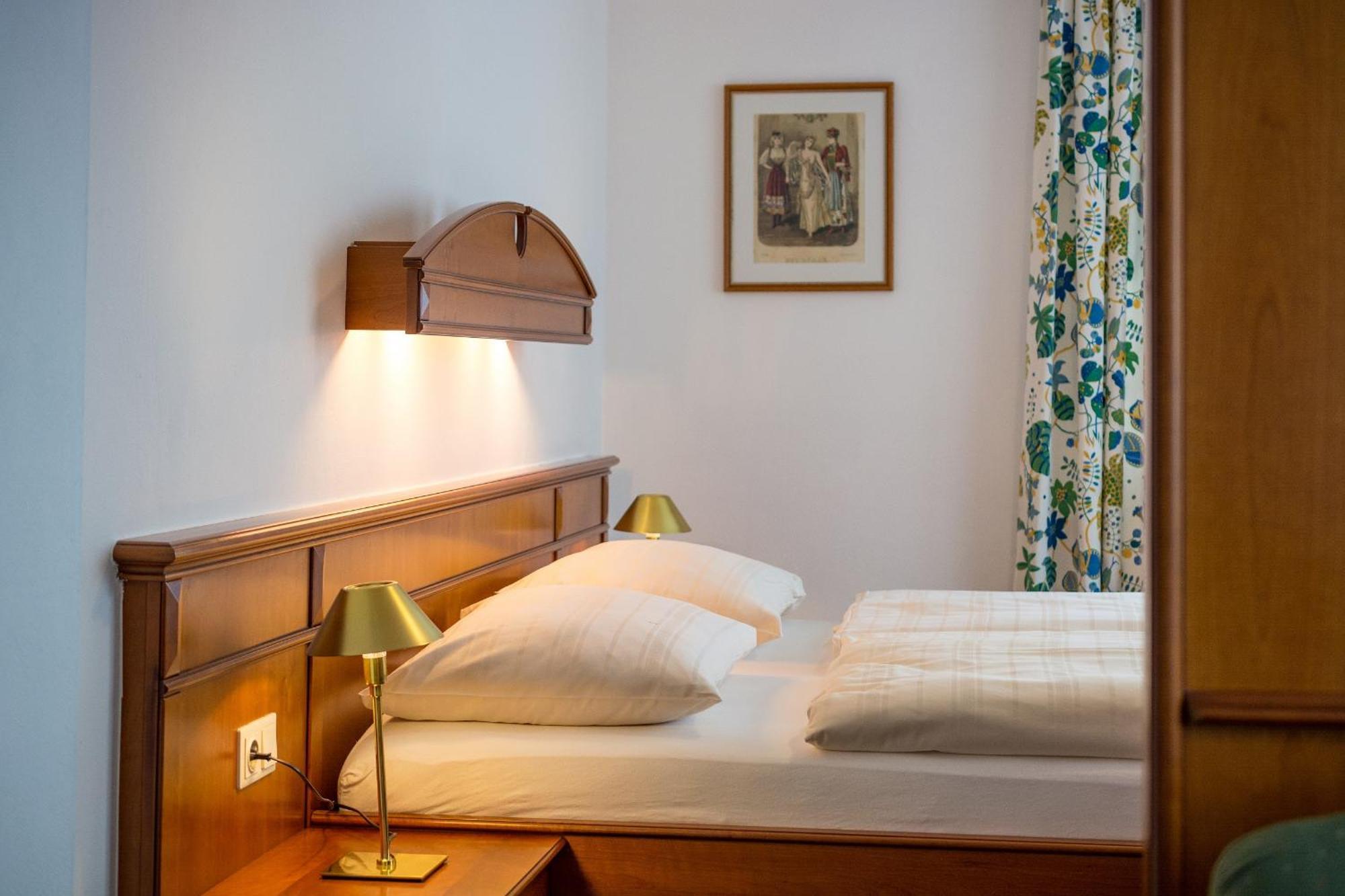 Landhotel Post Ebensee Am Traunsee ***S מראה חיצוני תמונה